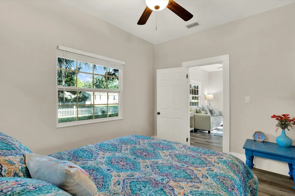 1945 OVERBROOK AVENUE Clearwater, FL 33755
