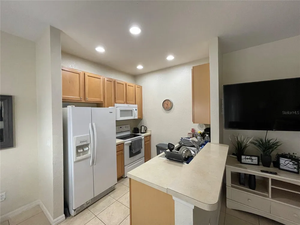 2432 CARAVELLE CIRCLE Kissimmee, FL 34746