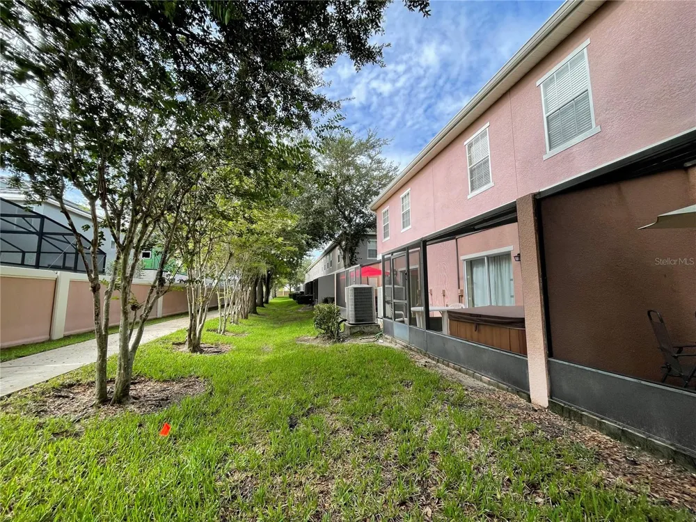 2432 CARAVELLE CIRCLE Kissimmee, FL 34746