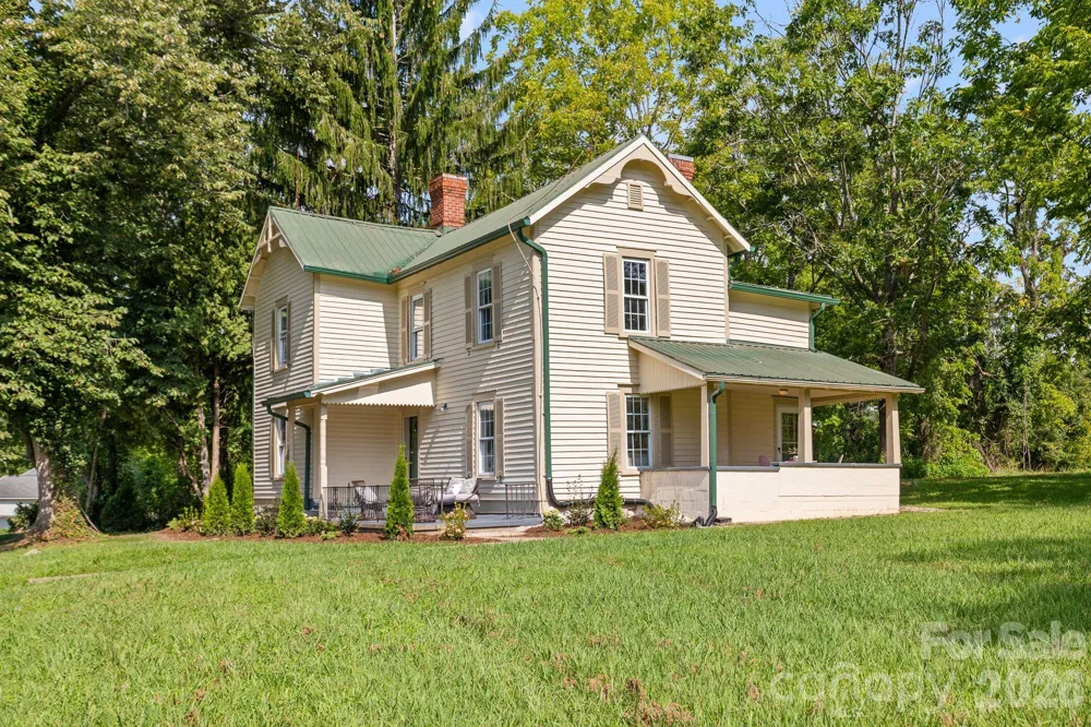 250 Justice Ridge Road Candler, NC 28715