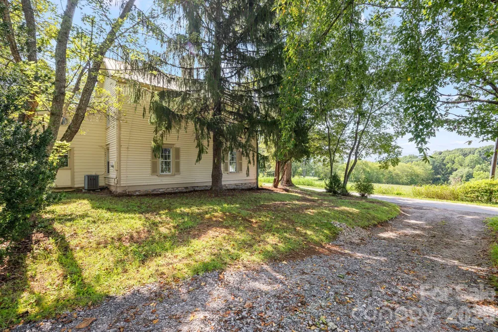 250 Justice Ridge Road Candler, NC 28715