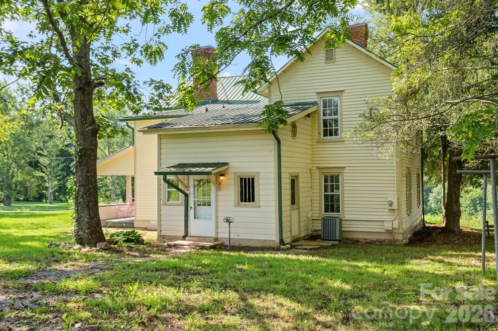 250 Justice Ridge Road Candler, NC 28715