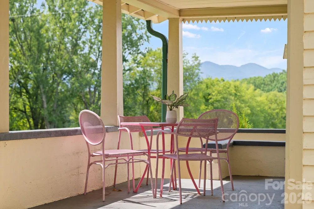 250 Justice Ridge Road Candler, NC 28715