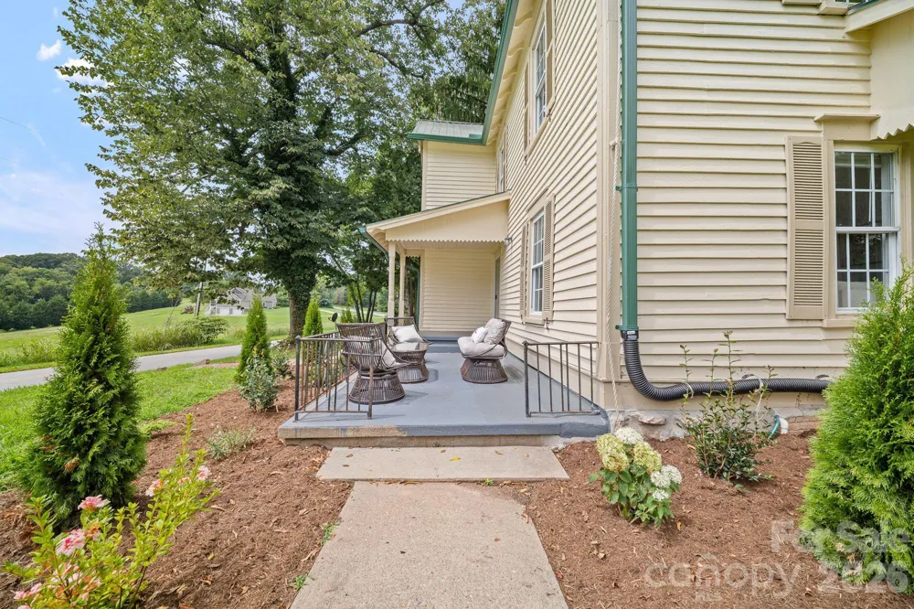 250 Justice Ridge Road Candler, NC 28715