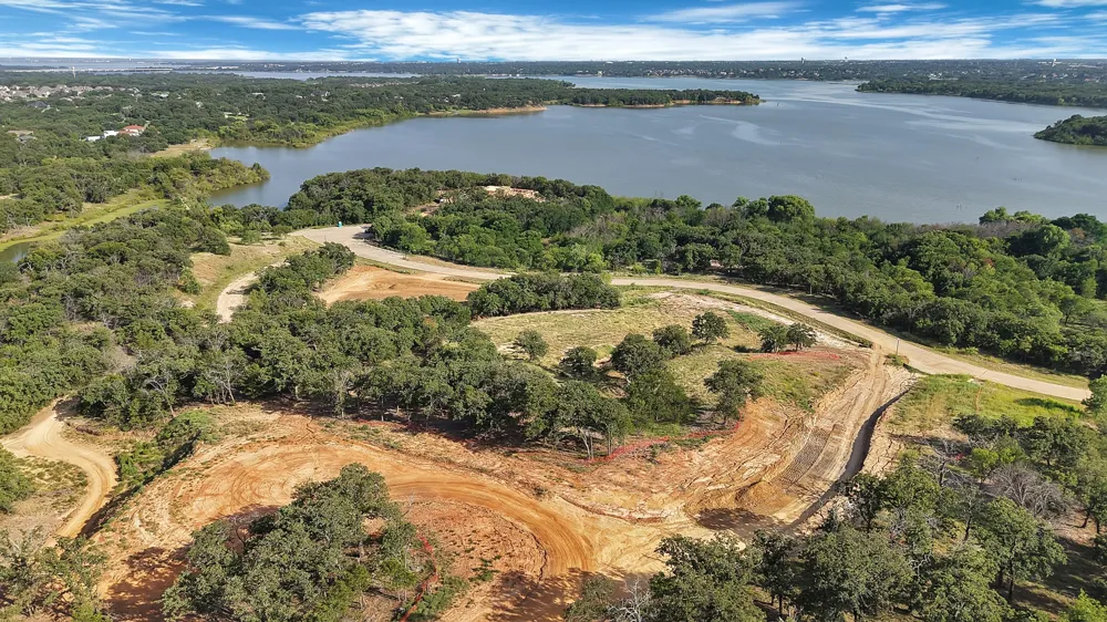 Oak Bluff Drive Corinth, TX 76208