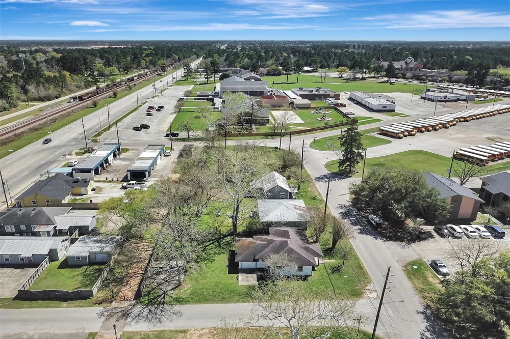 122 Commerce Street Magnolia, TX 77355