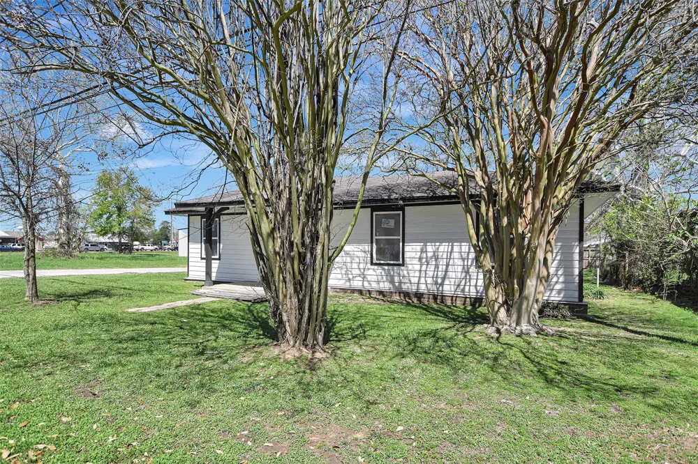 122 Commerce Street Magnolia, TX 77355