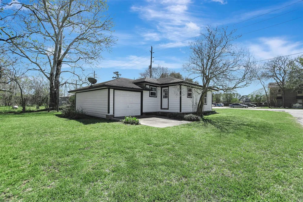 122 Commerce Street Magnolia, TX 77355