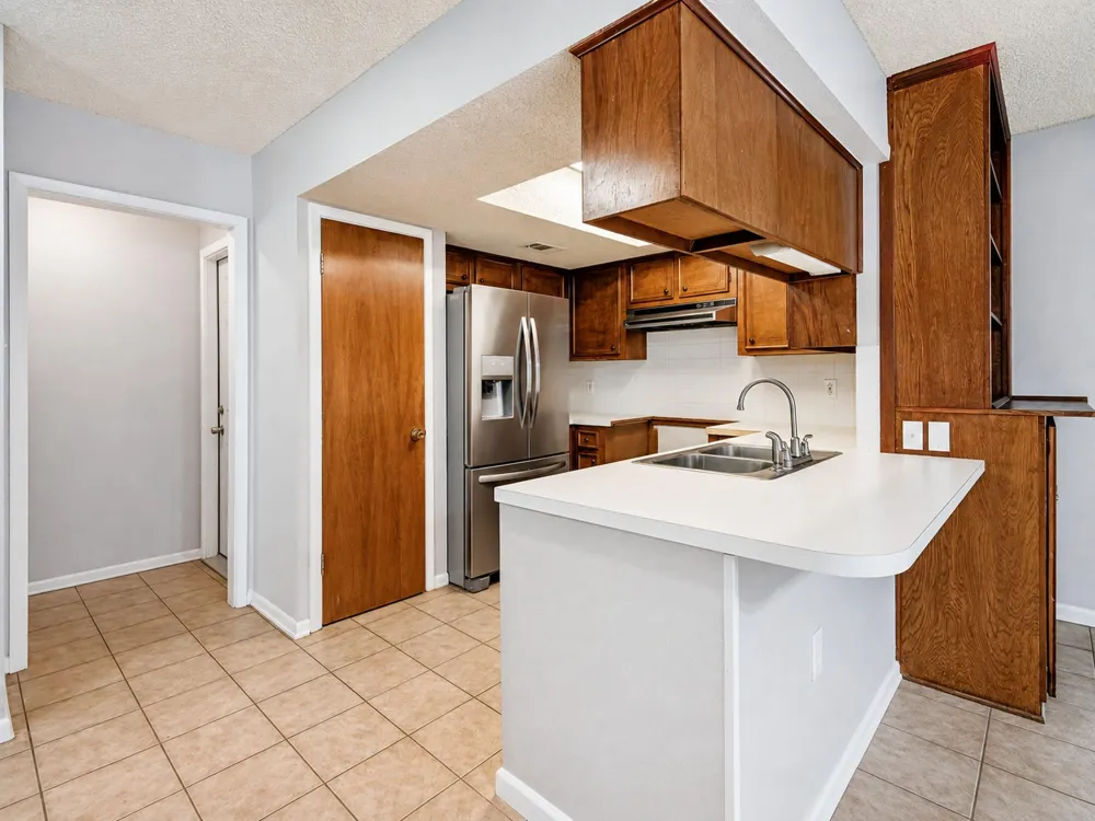 2710 Burke Road Pasadena, TX 77502