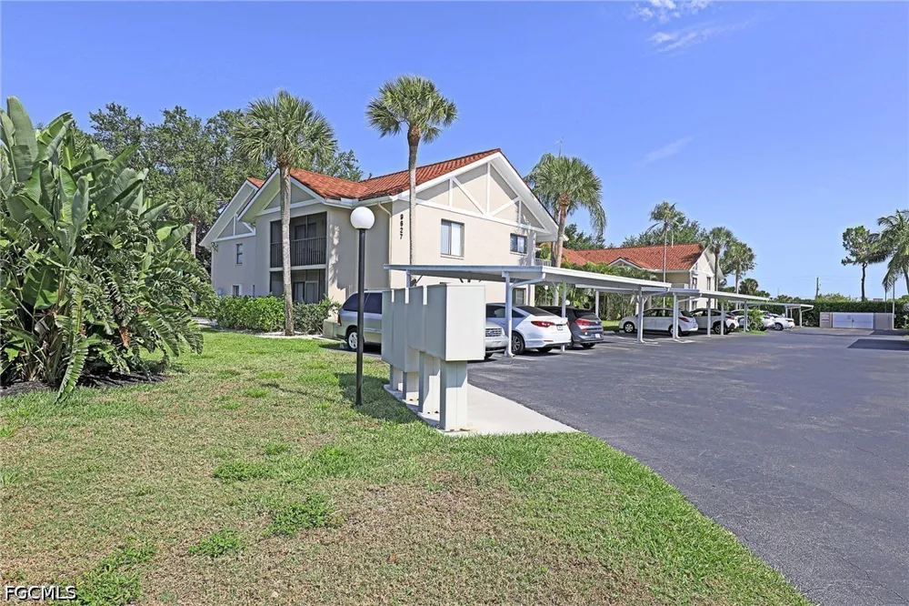 Eaton Gardens Lane #104 Fort Myers, FL 33919
