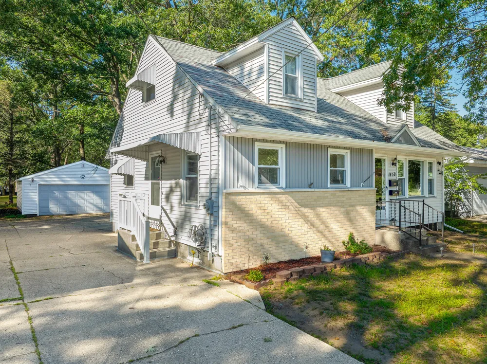 1450 Wesley Avenue Muskegon, MI 49442