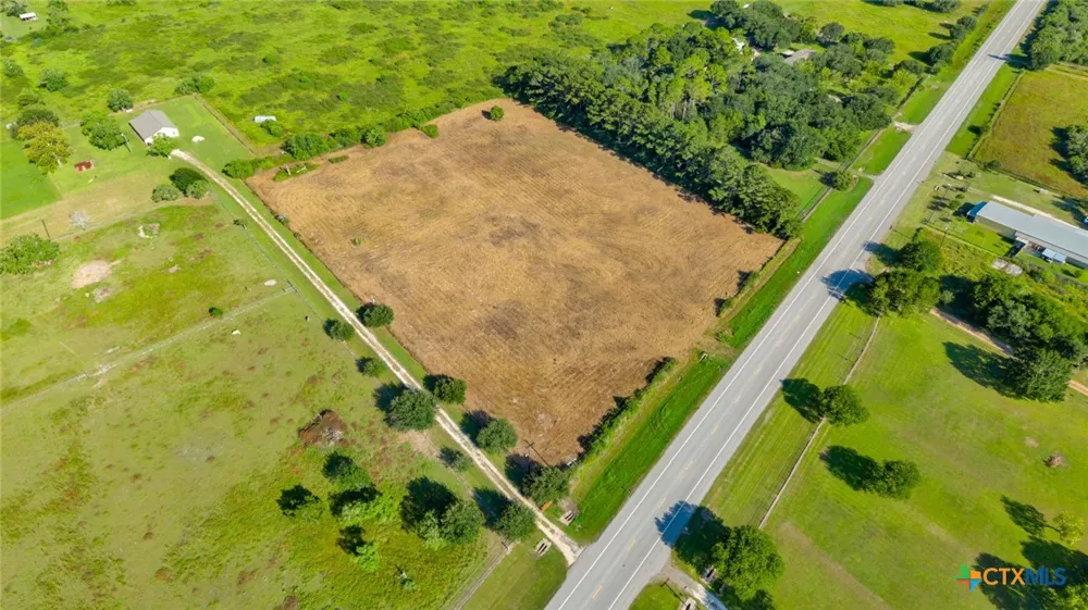 3217 State Highway 172 Ganado, TX 77962