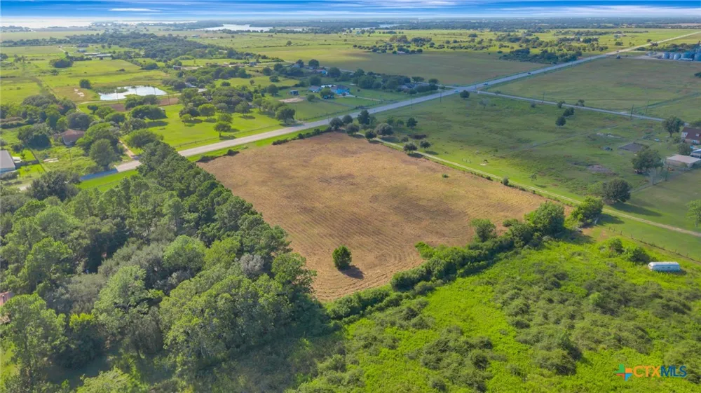 3217 State Highway 172 Ganado, TX 77962