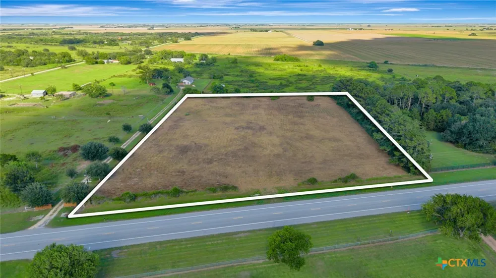 3217 State Highway 172 Ganado, TX 77962