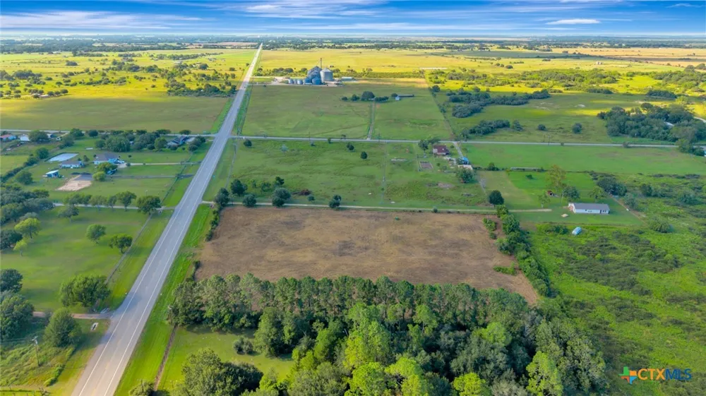 3217 State Highway 172 Ganado, TX 77962