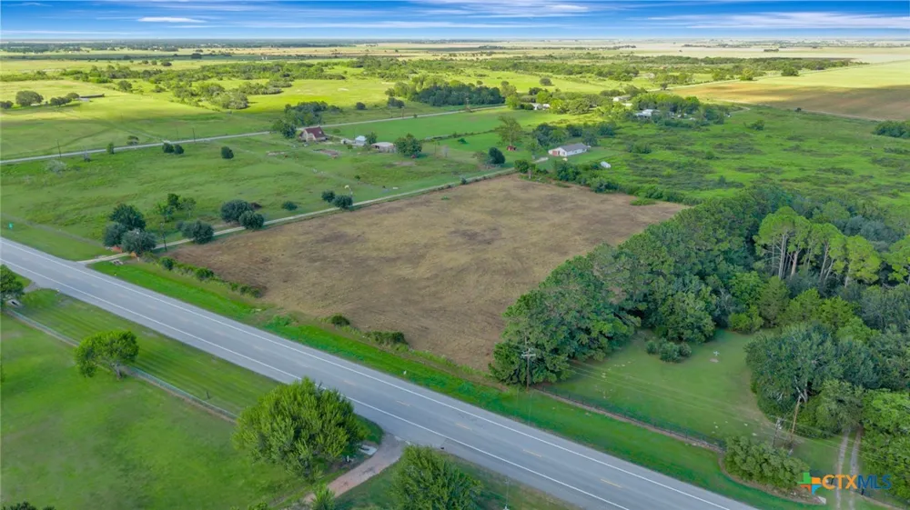 3217 State Highway 172 Ganado, TX 77962