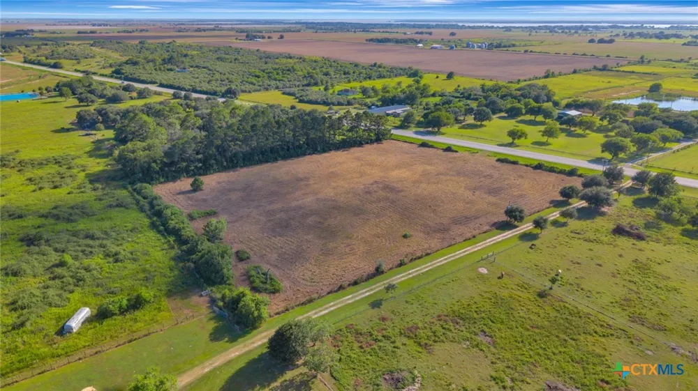 3217 State Highway 172 Ganado, TX 77962