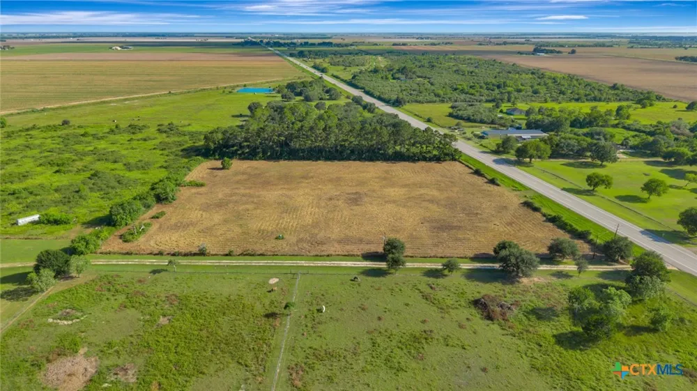3217 State Highway 172 Ganado, TX 77962