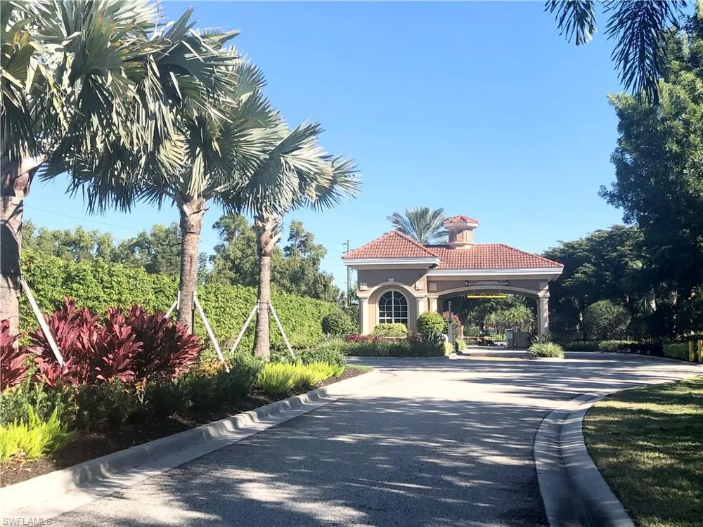 14100 Cambridge Drive #203 Fort Myers, FL 33912