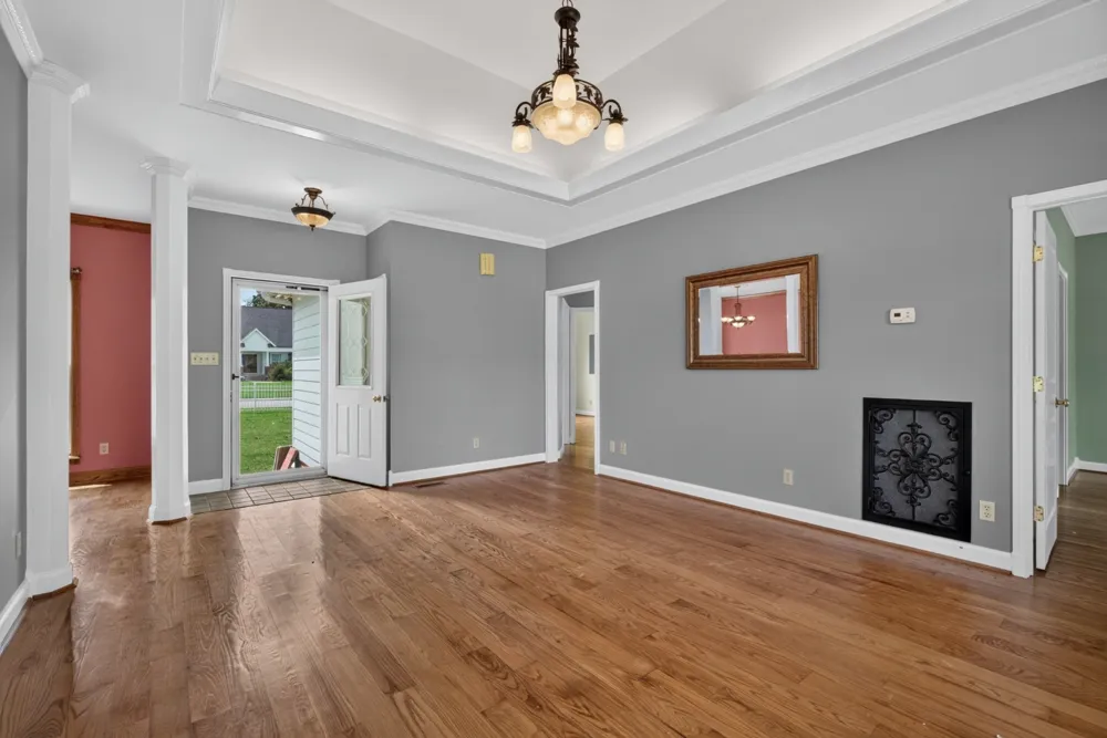 712 S College St Smithville, TN 37166