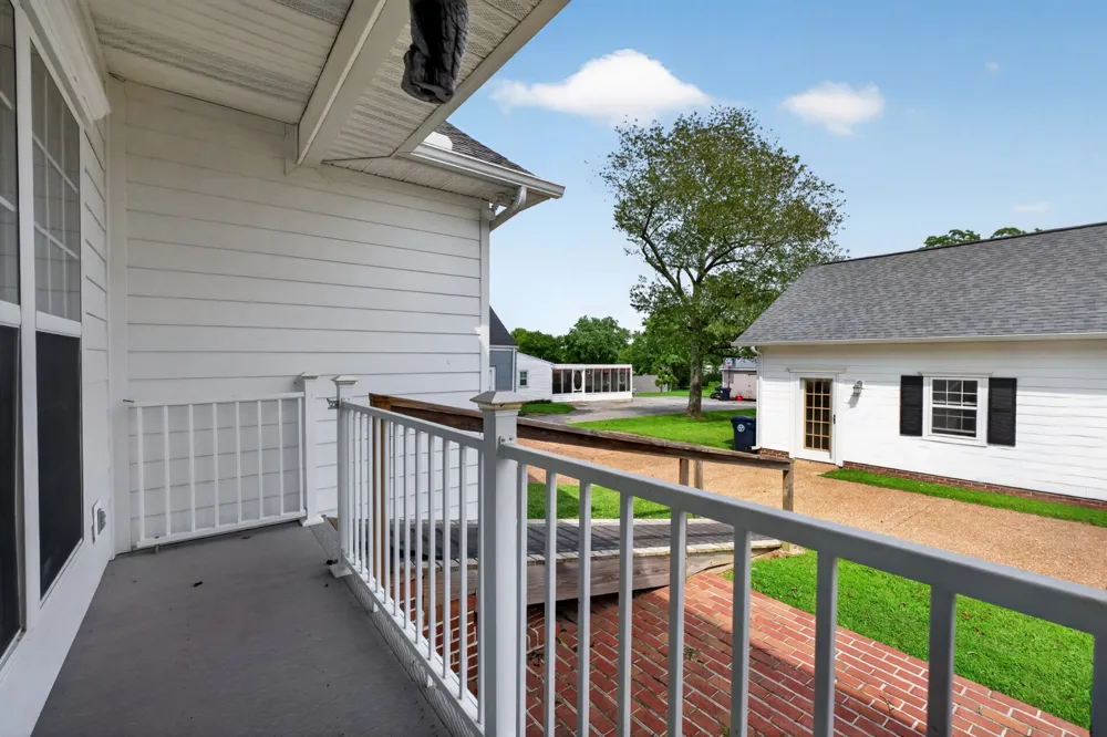 712 S College St Smithville, TN 37166