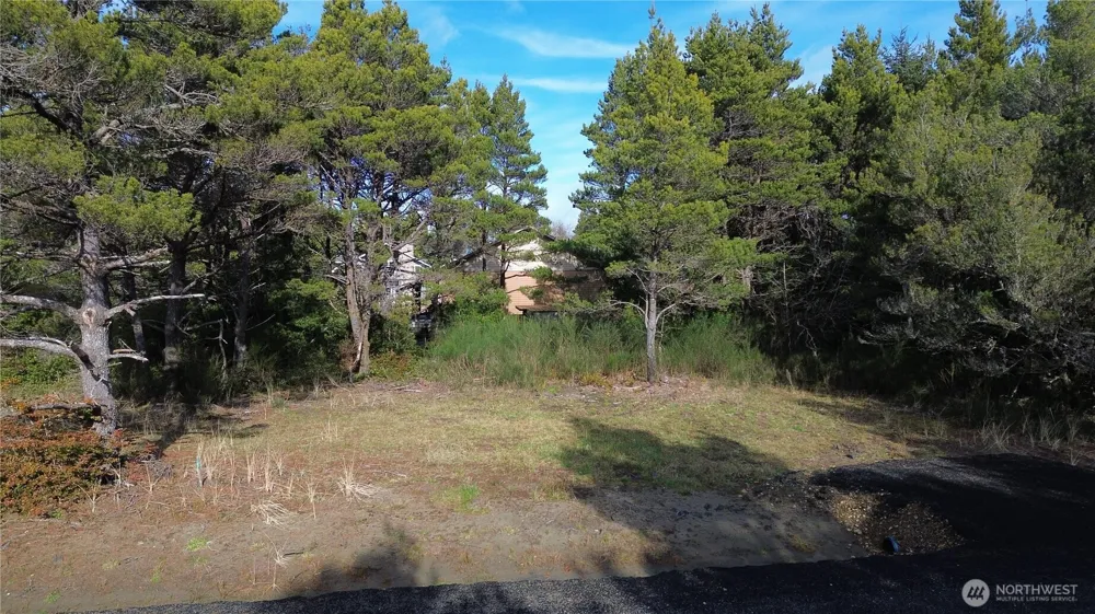1240 Sunset Beach Lane Westport, WA 98595
