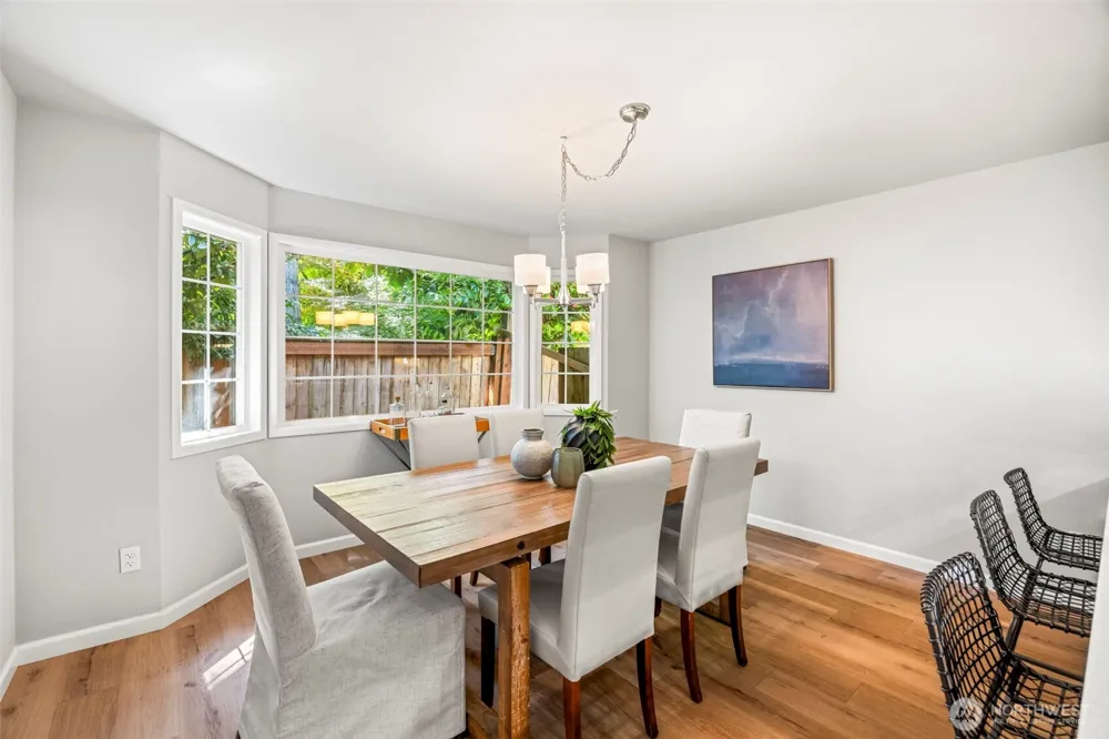 1245 6th Avenue SE Issaquah, WA 98027