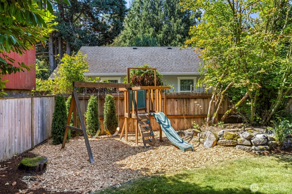 1245 6th Avenue SE Issaquah, WA 98027