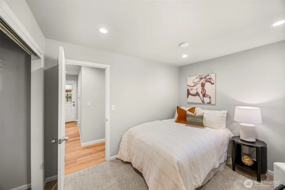 1245 6th Avenue SE Issaquah, WA 98027