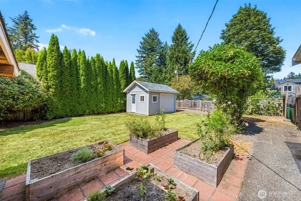1245 6th Avenue SE Issaquah, WA 98027