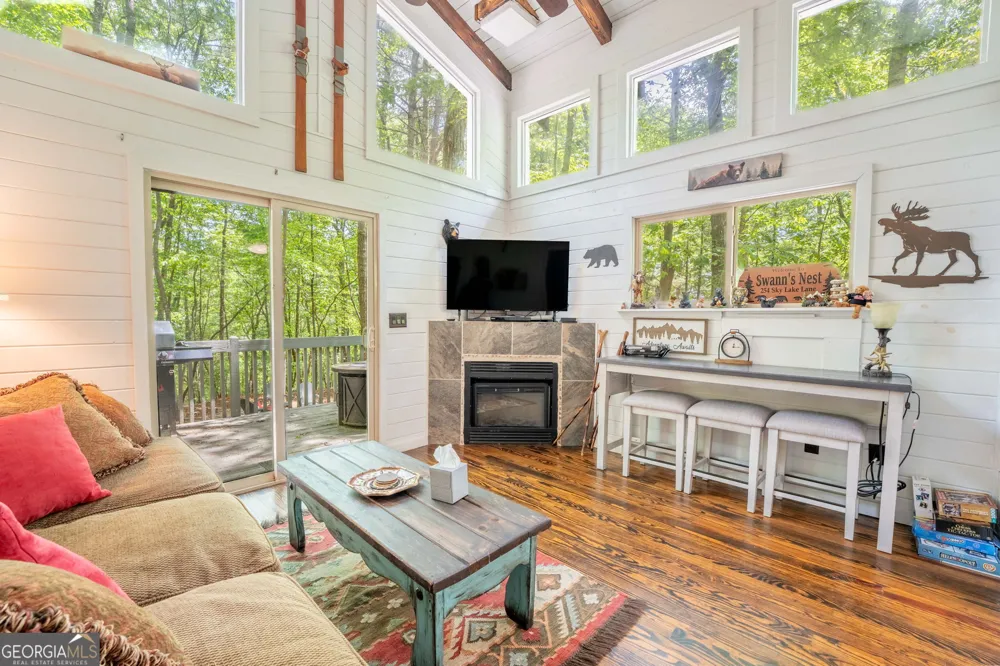254 Star Lake LN Sautee Nacoochee, GA 30571