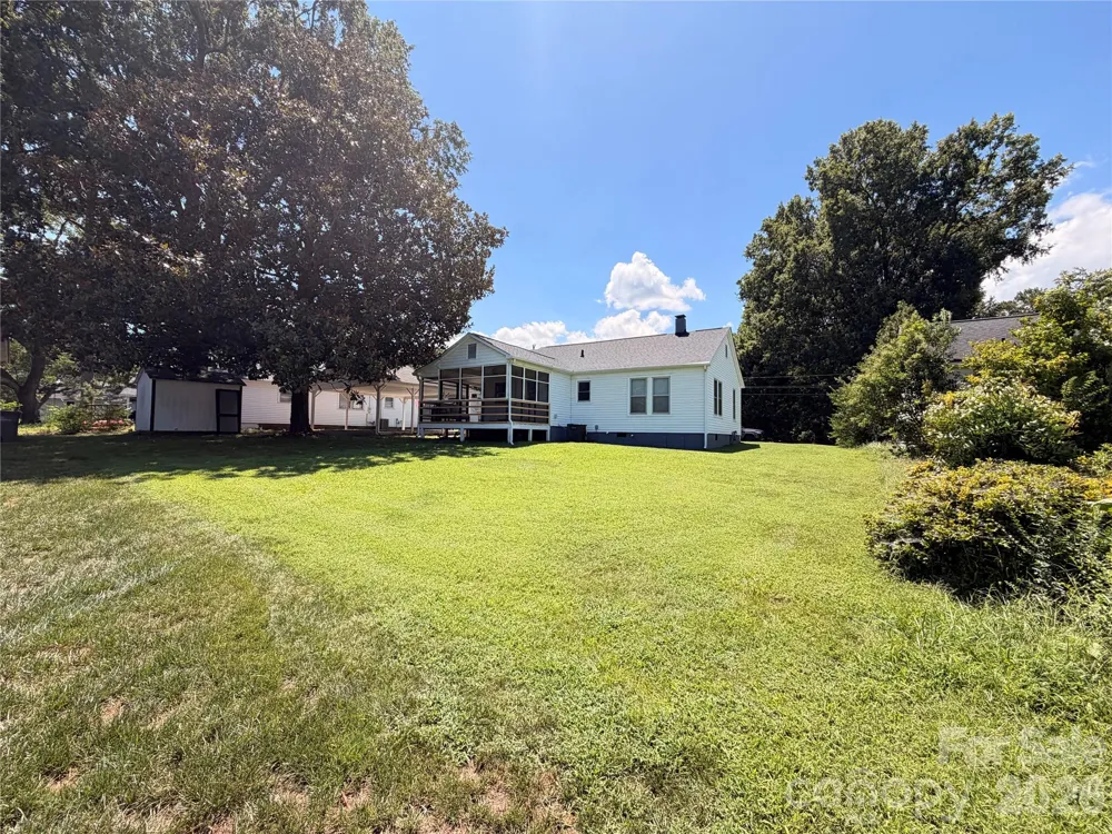 1223 Milton Avenue Kannapolis, NC 28081