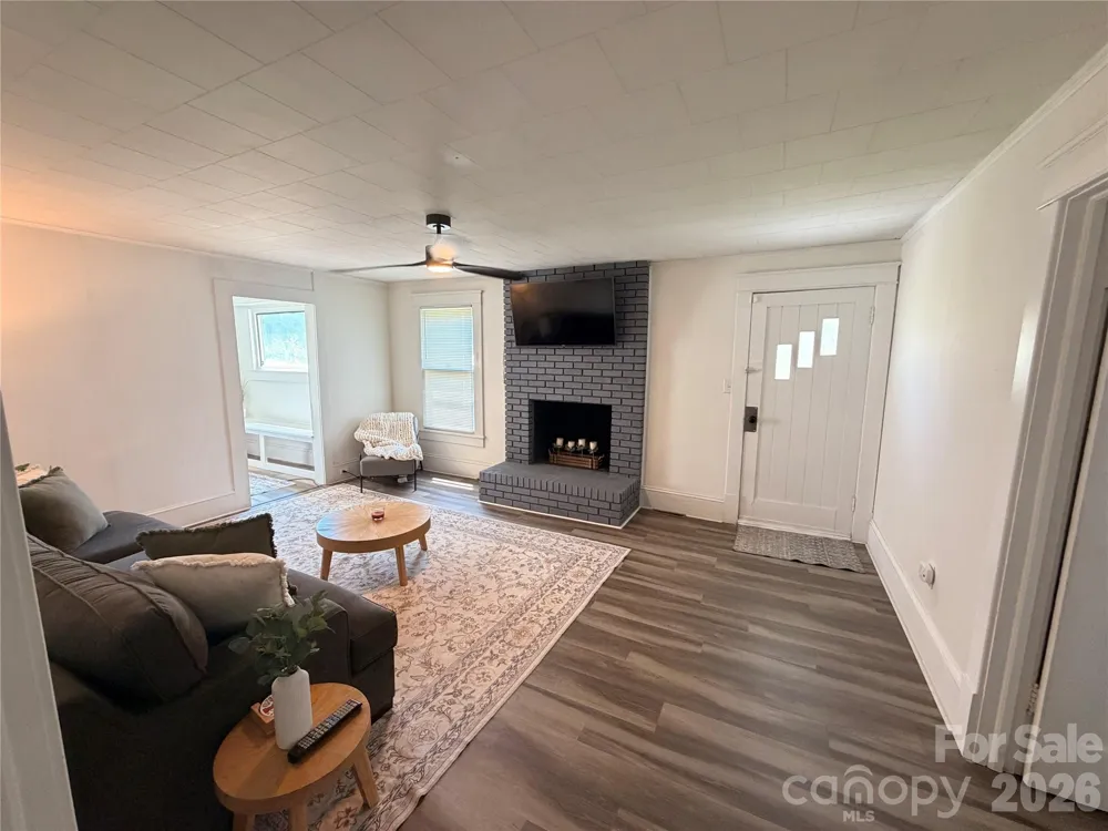 1223 Milton Avenue Kannapolis, NC 28081