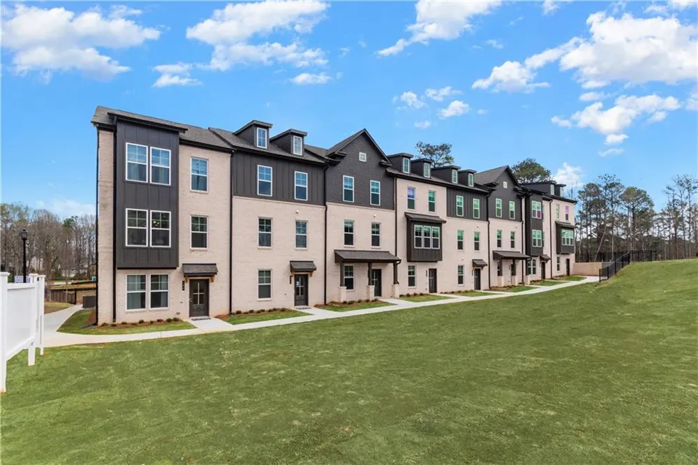 2812 Daybreak Lane Newnan, GA 30265