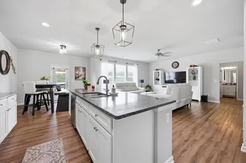 173 Sanders Rd