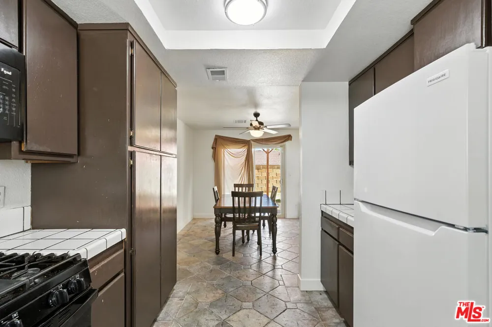1655 E Avenue K Lancaster, CA 93535