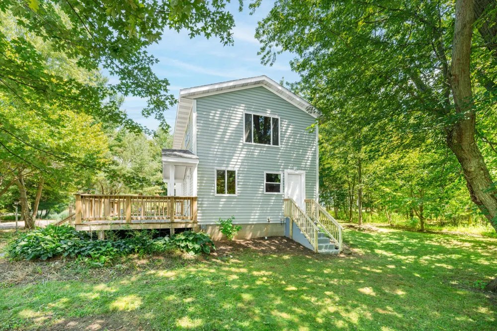 1658 66th Street Fennville, MI 49408
