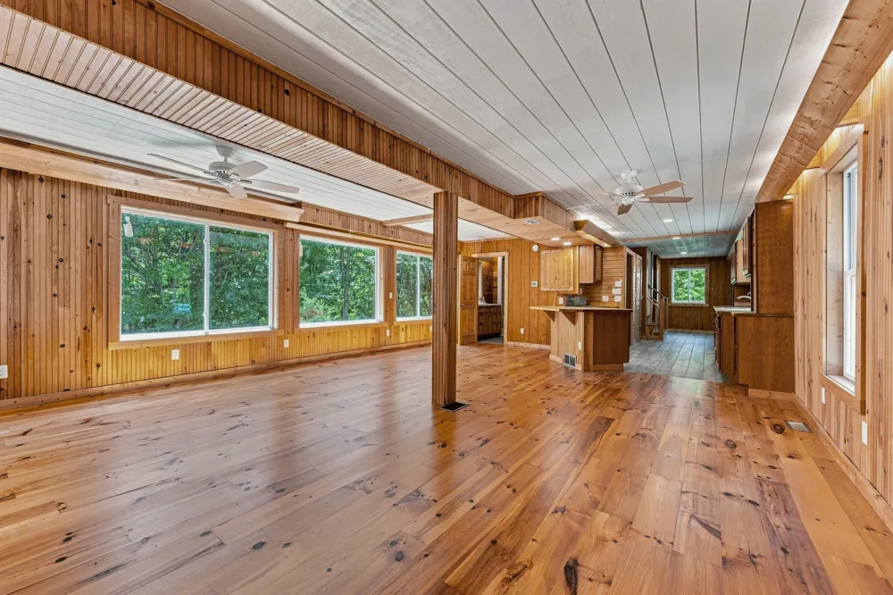 1658 66th Street Fennville, MI 49408