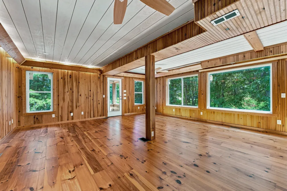 1658 66th Street Fennville, MI 49408