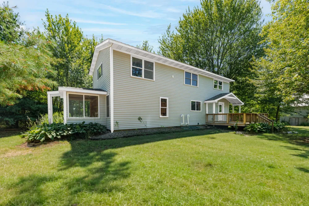 1658 66th Street Fennville, MI 49408