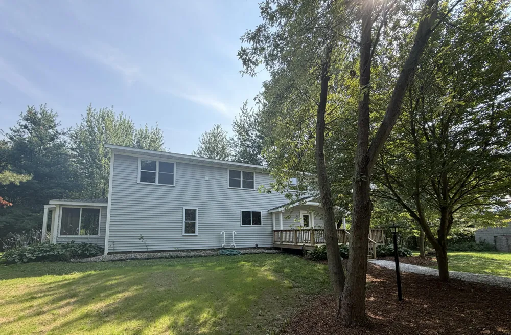 1658 66th Street Fennville, MI 49408