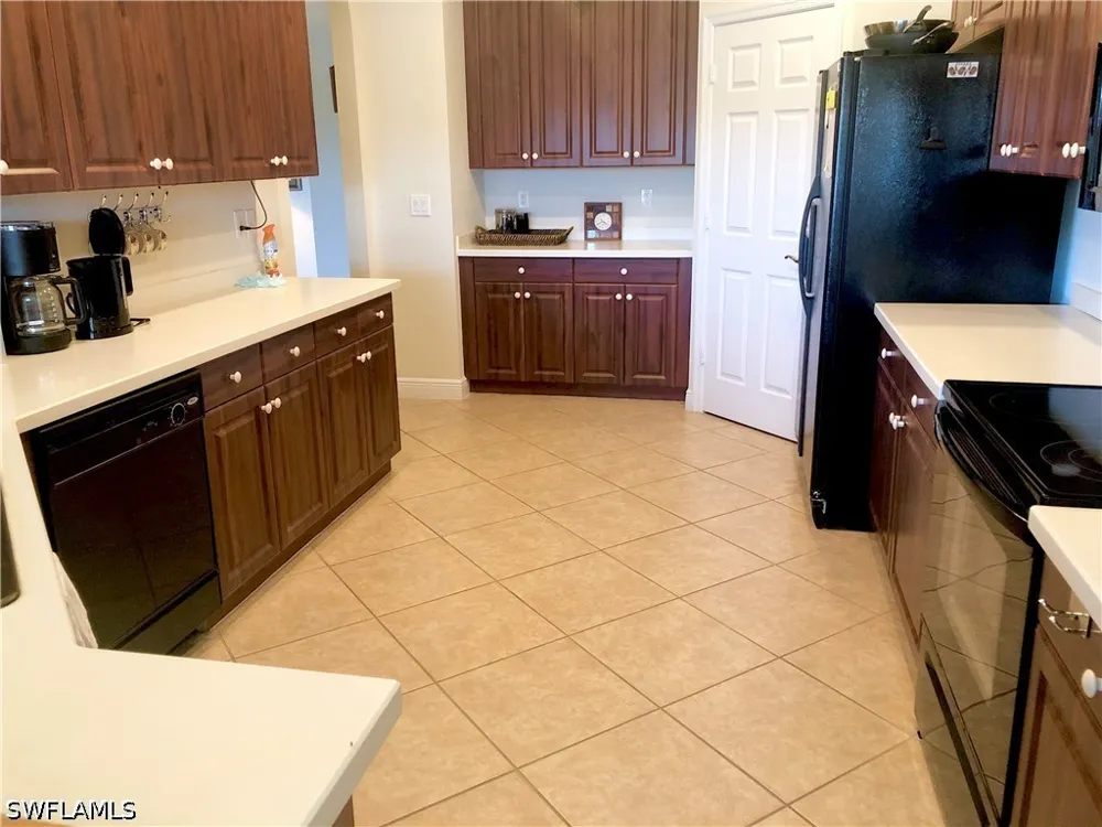 Cambridge Drive #203 Fort Myers, FL 33912