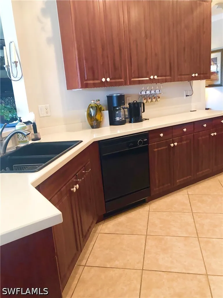 Cambridge Drive #203 Fort Myers, FL 33912