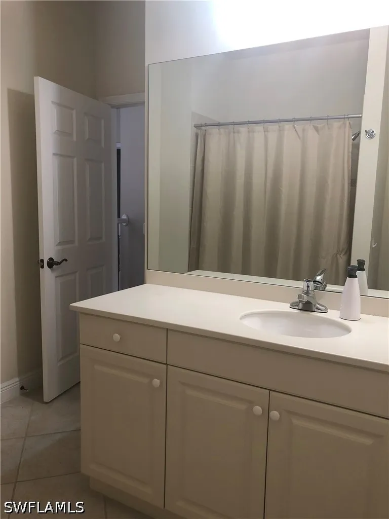 Cambridge Drive #203 Fort Myers, FL 33912