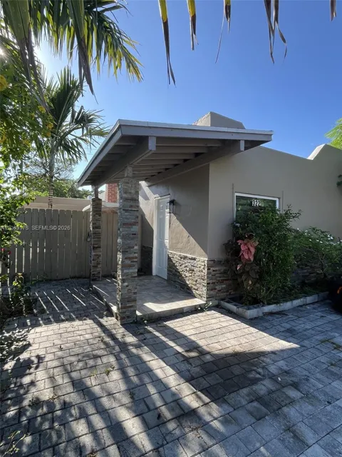 322 Jackson Ave