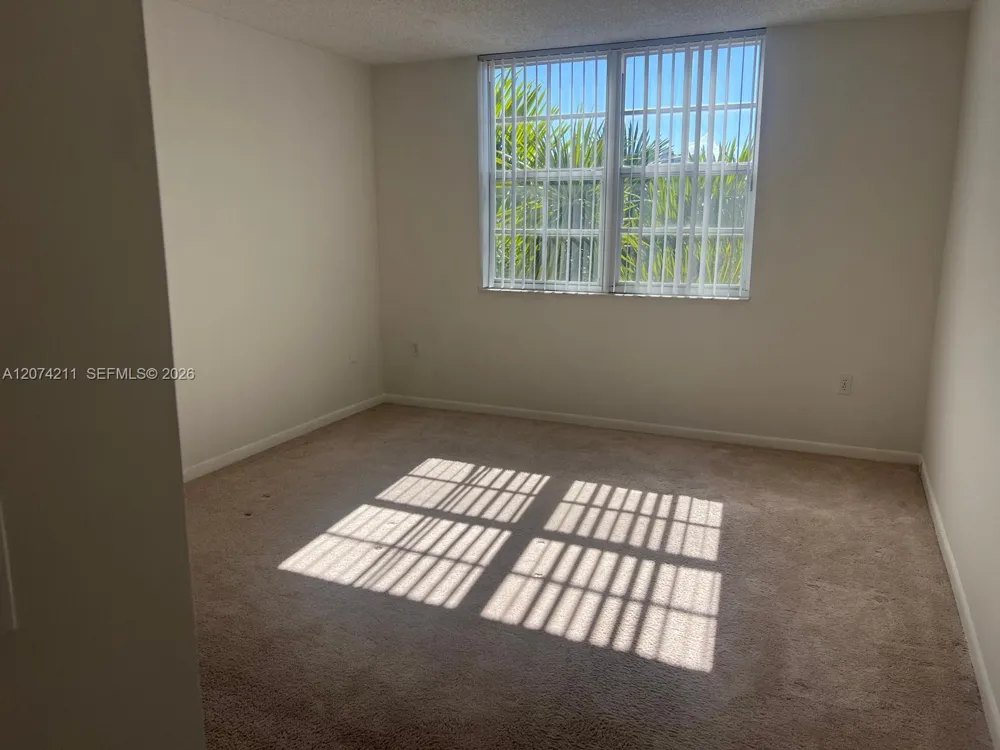 19601 E Country Club Dr #7603 Aventura, FL 33180