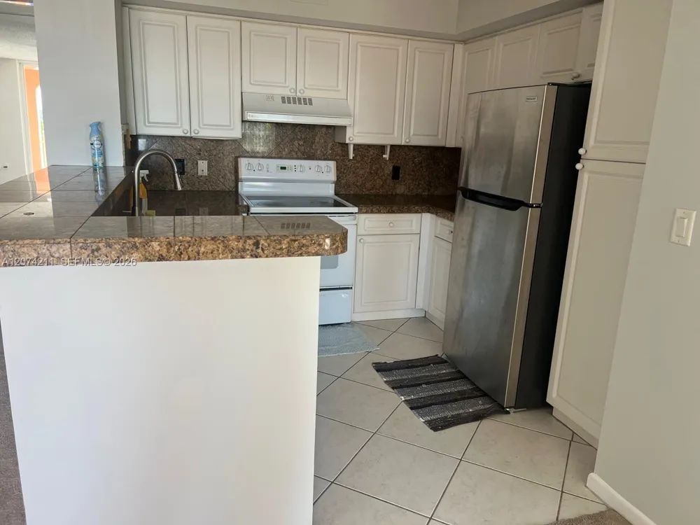19601 E Country Club Dr #7603 Aventura, FL 33180