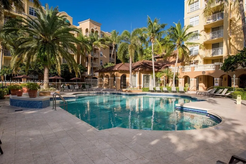 19601 E Country Club Dr #7603 Aventura, FL 33180