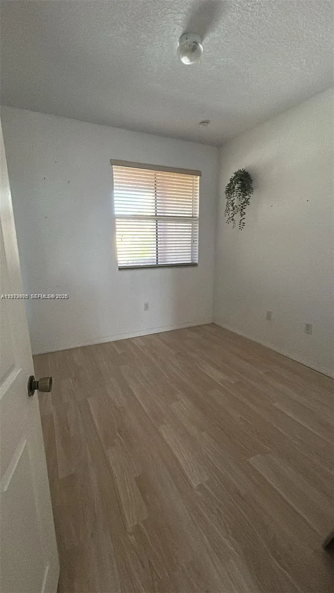 937 SW 143rd Ave #1605 Pembroke Pines, FL 33027