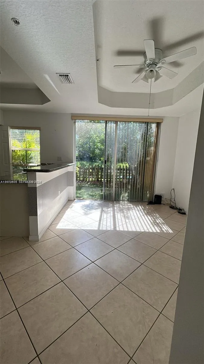 937 SW 143rd Ave #1605 Pembroke Pines, FL 33027